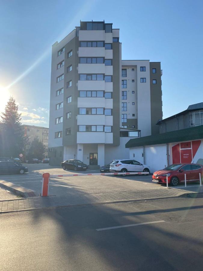 Welcome In Central Pitesti Apartment Exterior photo
